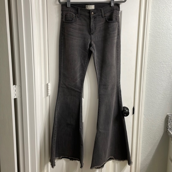 Gray flare jeans - Picture 1 of 7